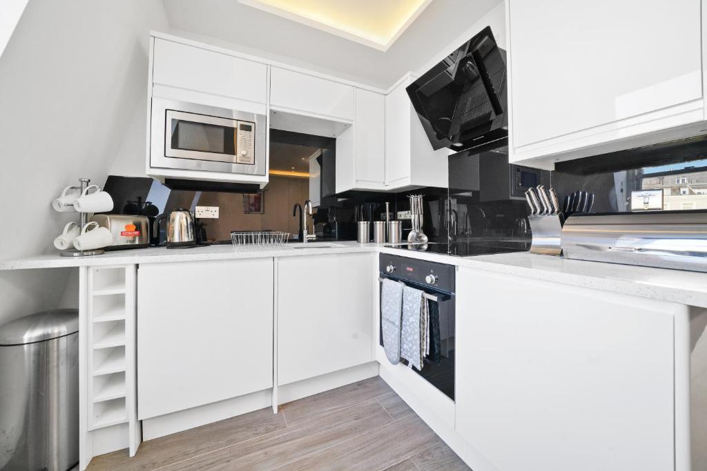 Nyali City Prime – Luxury 2-Bedroom Apartment with Vibrant City Views - Copy