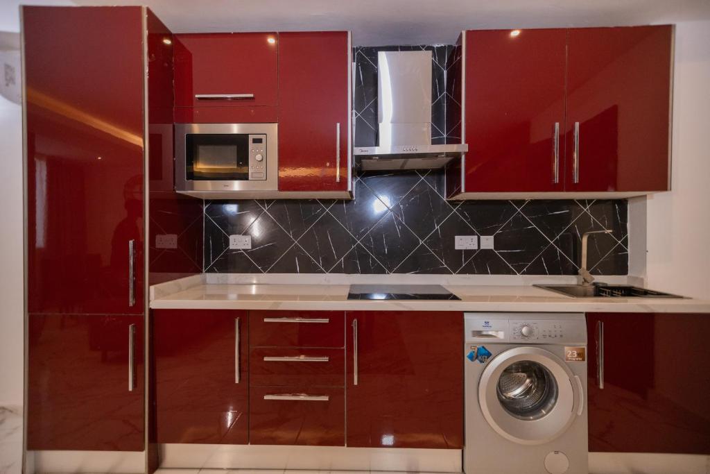 The Apex Suites – Two Bedroom Luxury Urban Living near Nyali Centre - Copy
