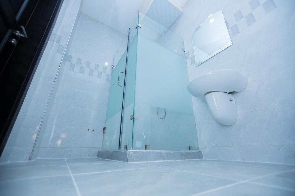 The Apex Suites – Two Bedroom Luxury Urban Living near Nyali Centre - Copy