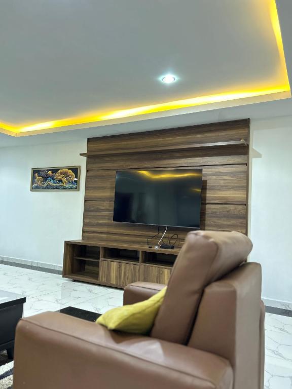 The Apex Suites – Two Bedroom Luxury Urban Living near Nyali Centre - Copy