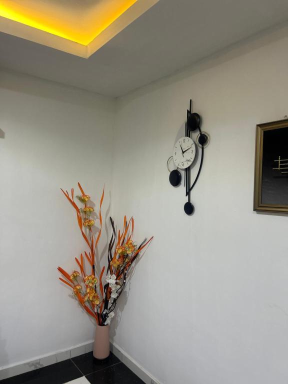 The Apex Suites – Two Bedroom Luxury Urban Living near Nyali Centre - Copy