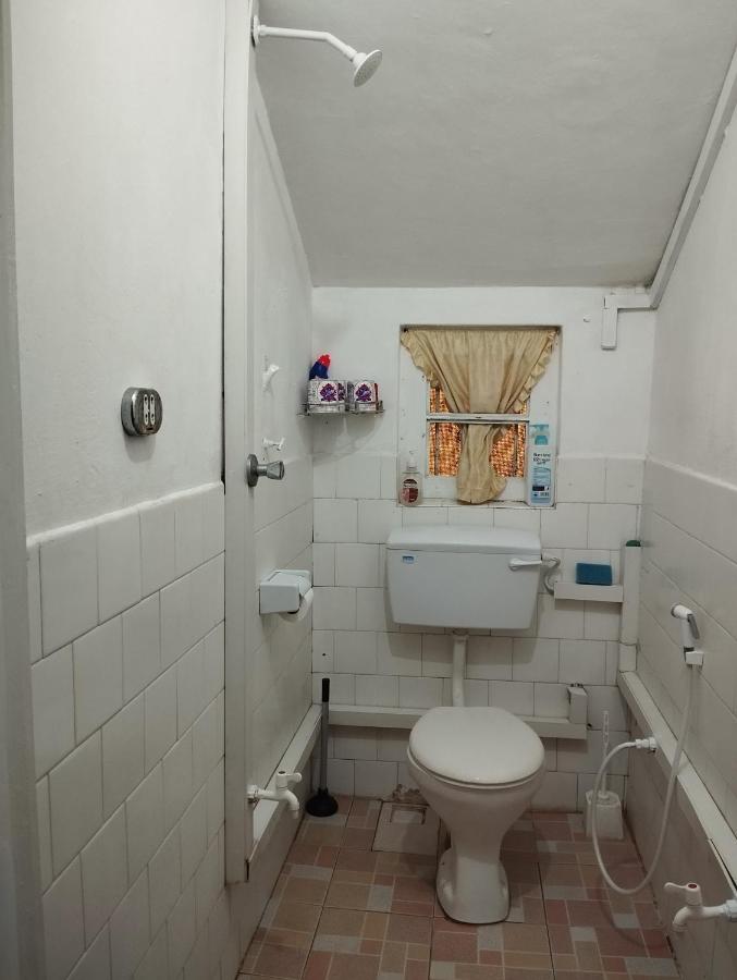 Modern Bedsitter Studio