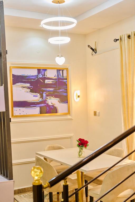 Keisha Homestay Nyali – Poolside Stay Behind City Mall Nyali (2nd Avenue)