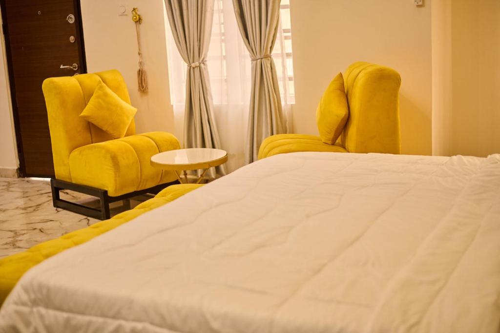 Keisha Homestay Nyali – Poolside Stay Behind City Mall Nyali (2nd Avenue)