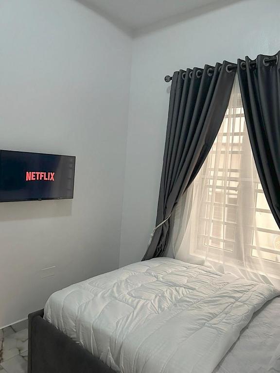 Keisha Homestay Nyali – Poolside Stay Behind City Mall Nyali (2nd Avenue)